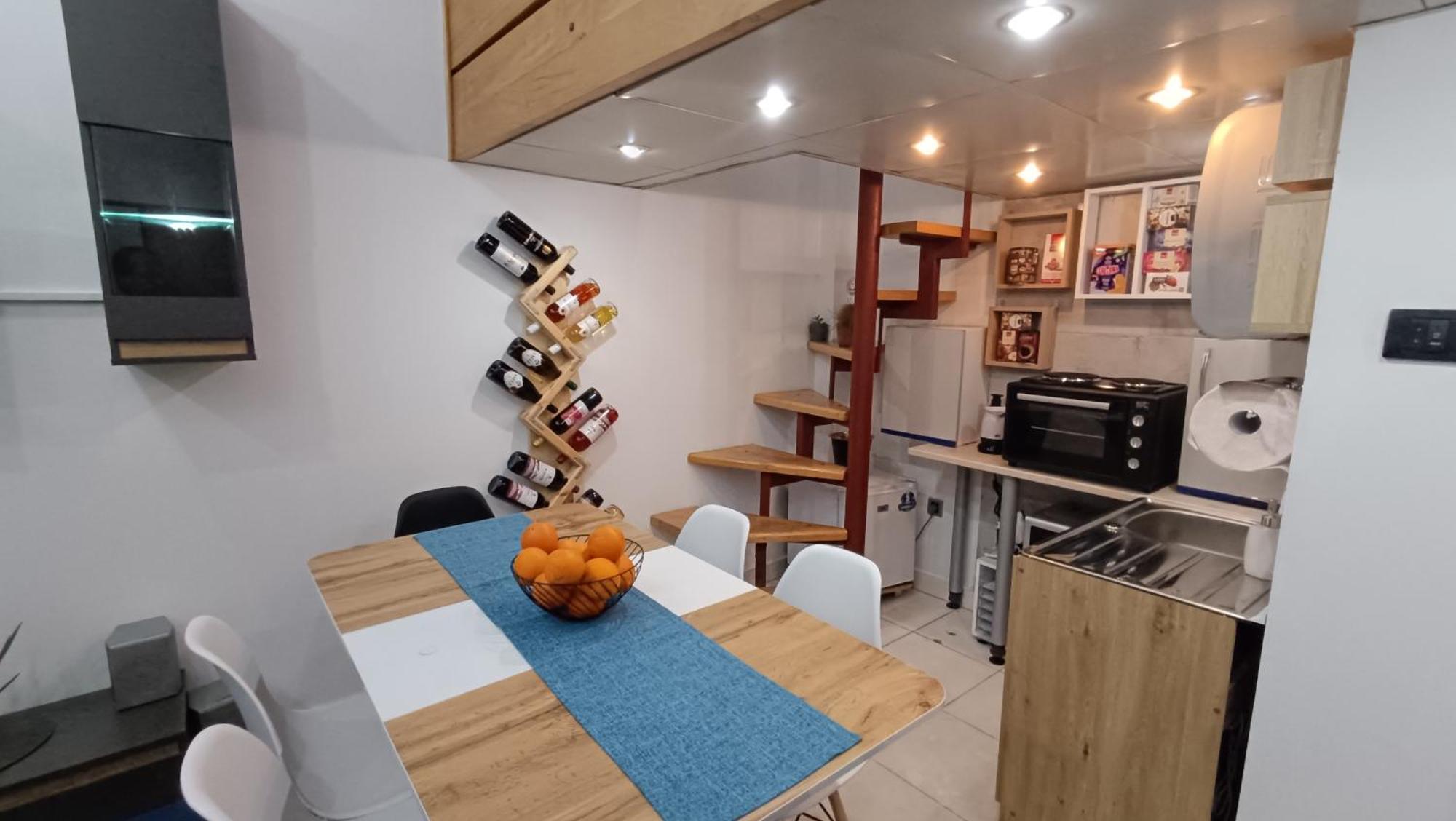 Nitro Inn - Premium Apartments - Wine Tasting - Souvenir - Art Gallery - Private Guided Tours - Relaxing - Romantic Skopje Esterno foto